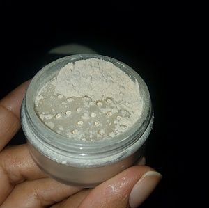 Laura Mercier Translucent Loose Setting Powder